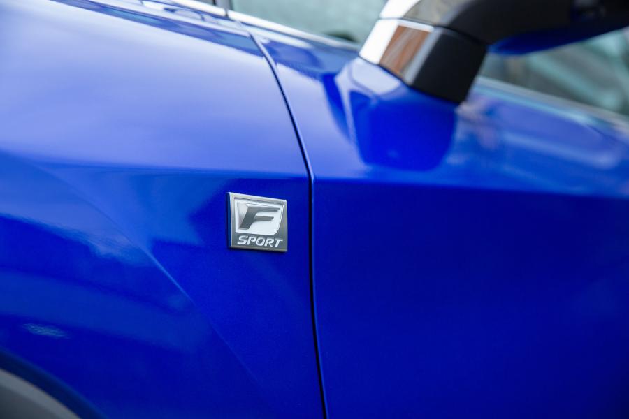 Детали экстерьера Lexus RX450h F-Sport 2019 года  (UK) (фото 26 из 40)